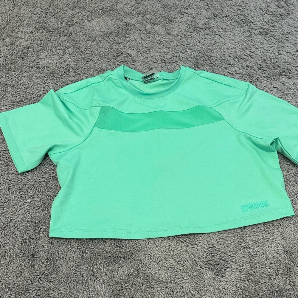 Gymshark Crop Top - Picture 2 of 3